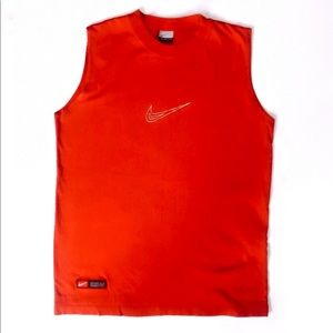 Vintage Nike tank! ❤️⚡️